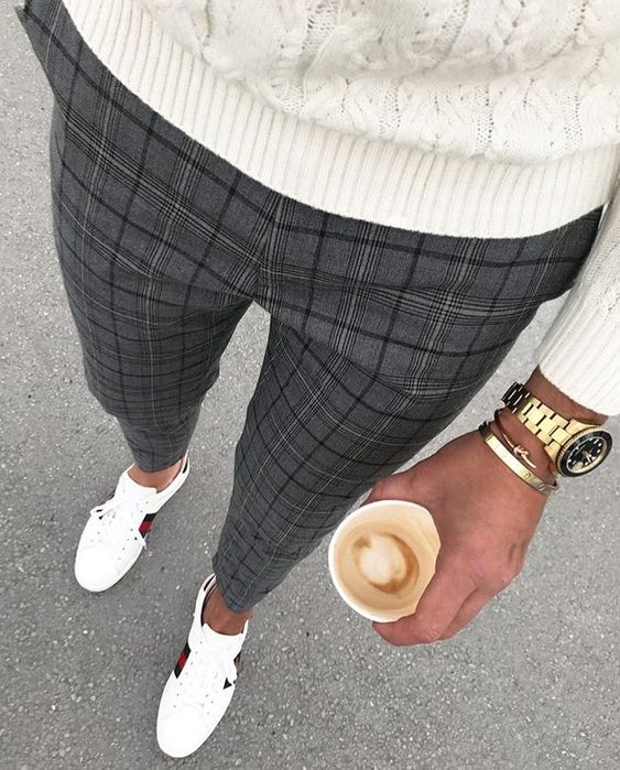 18f718a09a9bda92c6353232db97d675 With white sneaker, white sweater